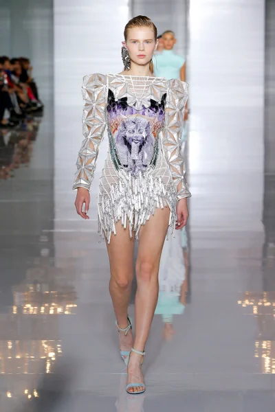 Look 54